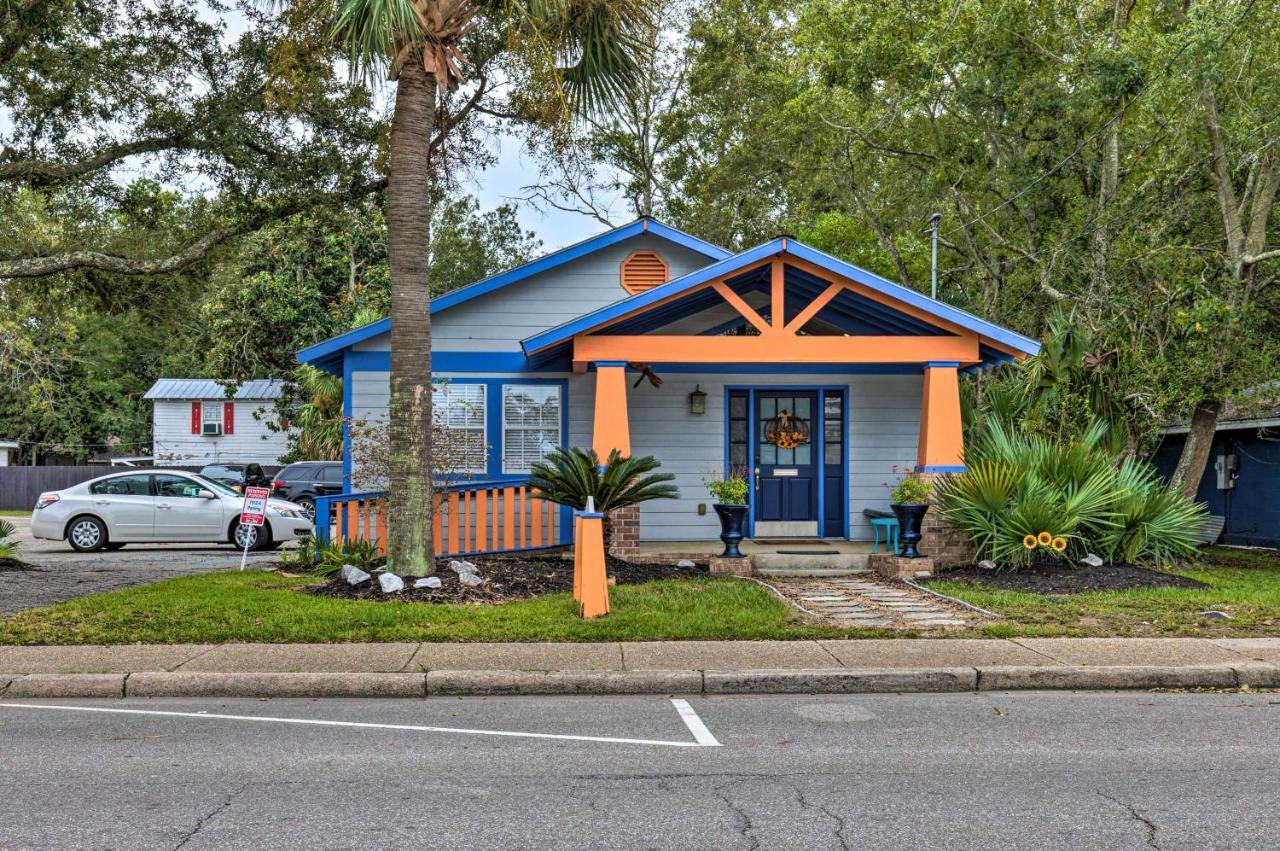 Downtown Ocean Springs Retreat 1 Mi To Beach! Exterior photo